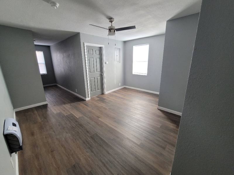 Apartment for rent at 409 N Sterling Ave #2E, Independence, MO 64054