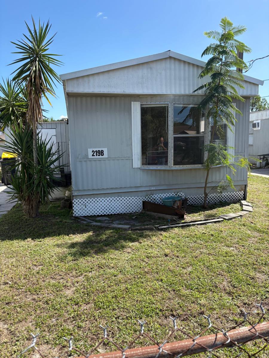 House for rent at 219 Dairy Rd #219B, Auburndale, FL 33823
