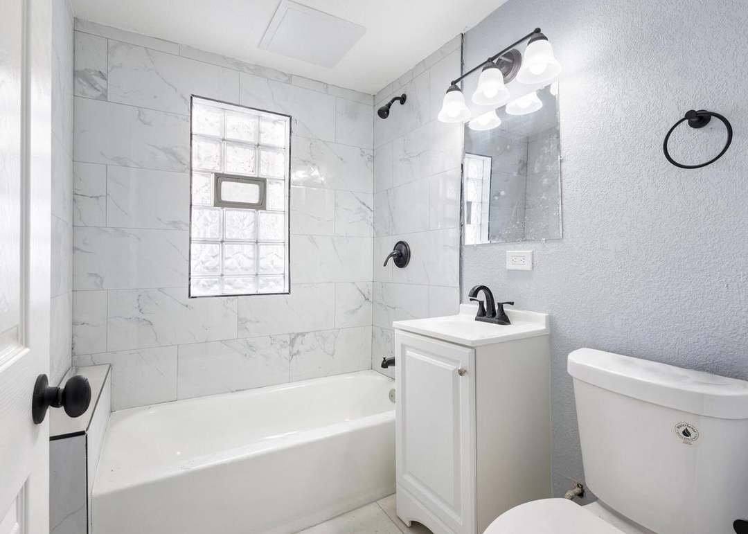 4266 W Highland, Lower Unit, Milwaukee, WI 53221 - Apartment for Rent - Image 6