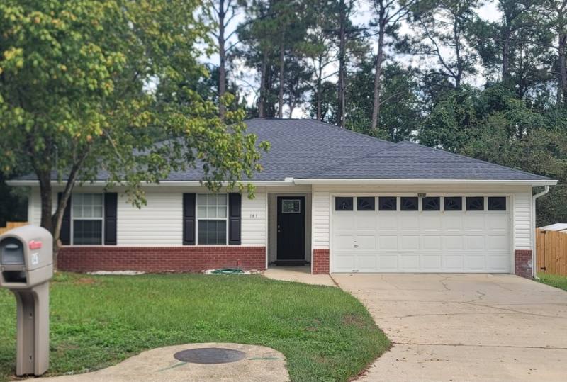 141 Palmetto Dr, Crestview, FL 32539 - House for Rent - Image 1