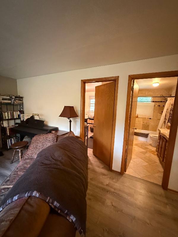 2052 Apple Valley Rd, Lower Unit, Lyons, CO 80540 - Apartment for Rent - Image 3
