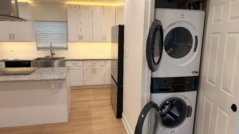 8708 N Pawnee Ave, Tampa, FL 33617 - House for Rent - Image 2