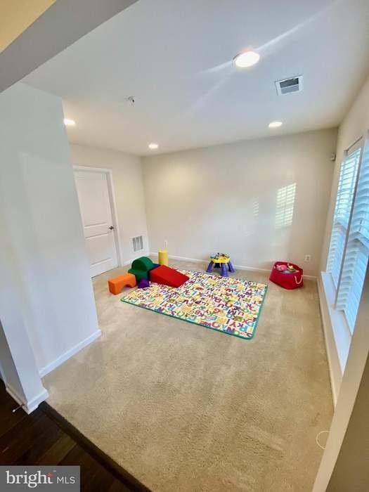 2802 Pinebrook Rd, Hyattsville, MD 20785 - Townhouse for Rent - Image 5