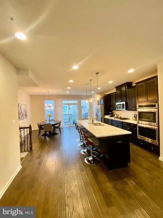 2802 Pinebrook Rd, Hyattsville, MD 20785 - Townhouse for Rent - Image 9