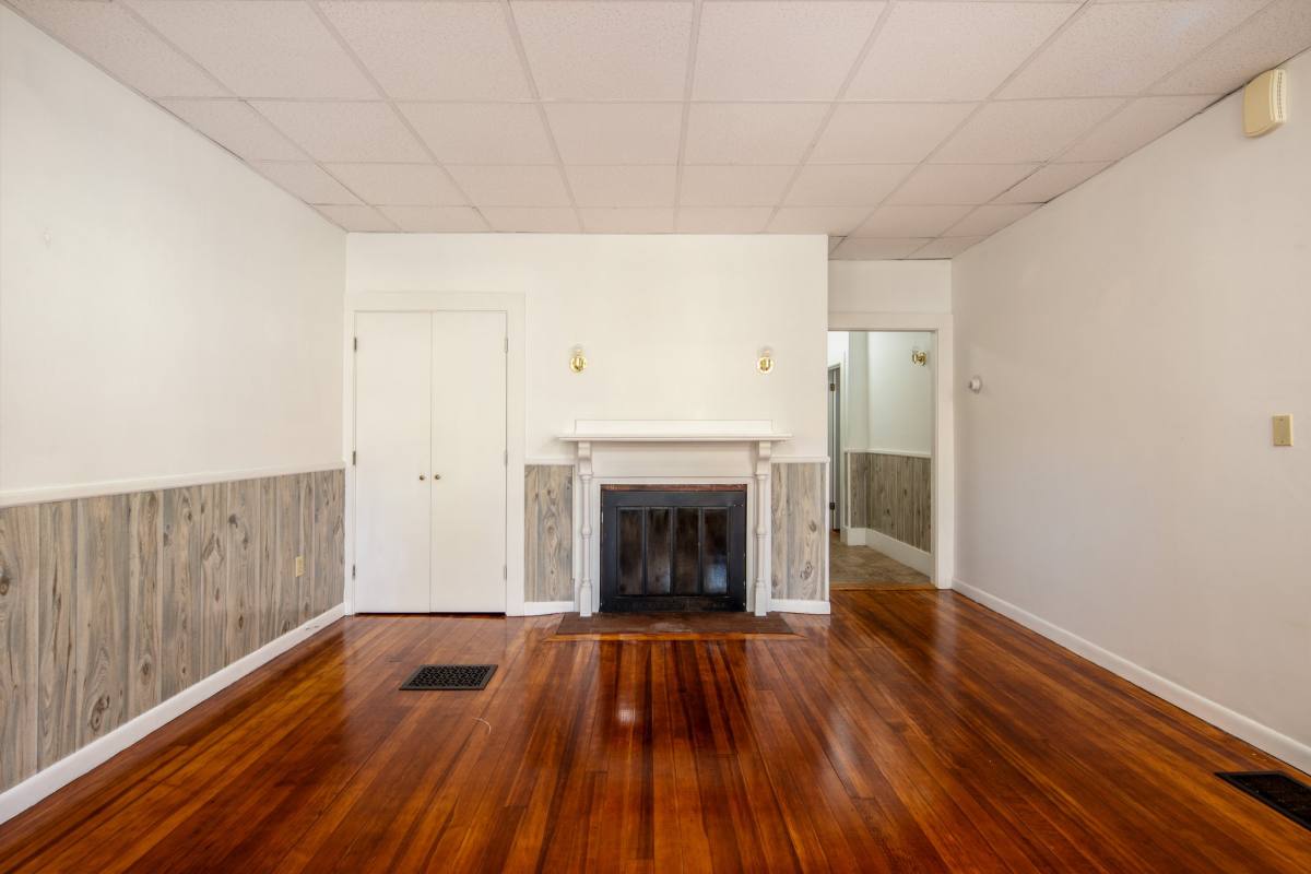 108 School St #1, New Bedford, MA 02740 - Apartment for Rent - Image 3