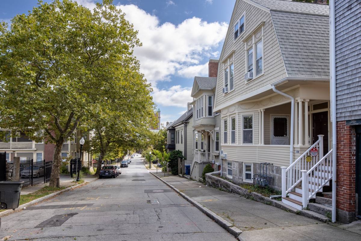 108 School St #1, New Bedford, MA 02740 - Apartment for Rent - Image 2
