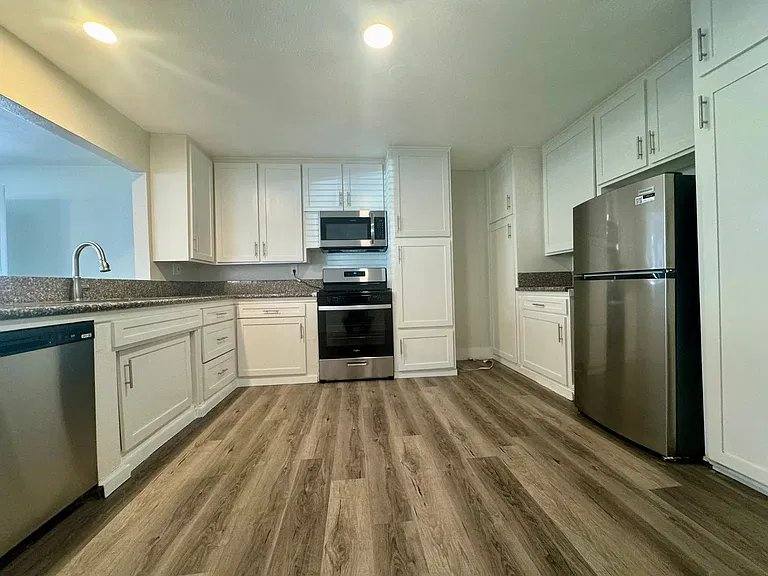 200 E Wakefield Ave #1, Anaheim, CA 92802 - Apartment for Rent - Image 8