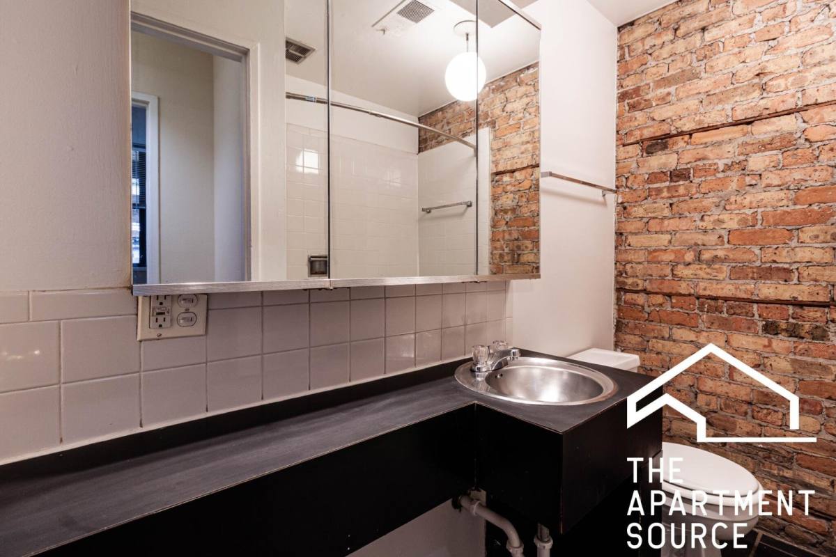 604 W Surf St #3, Chicago, IL 60657 - Apartment for Rent - Image 8