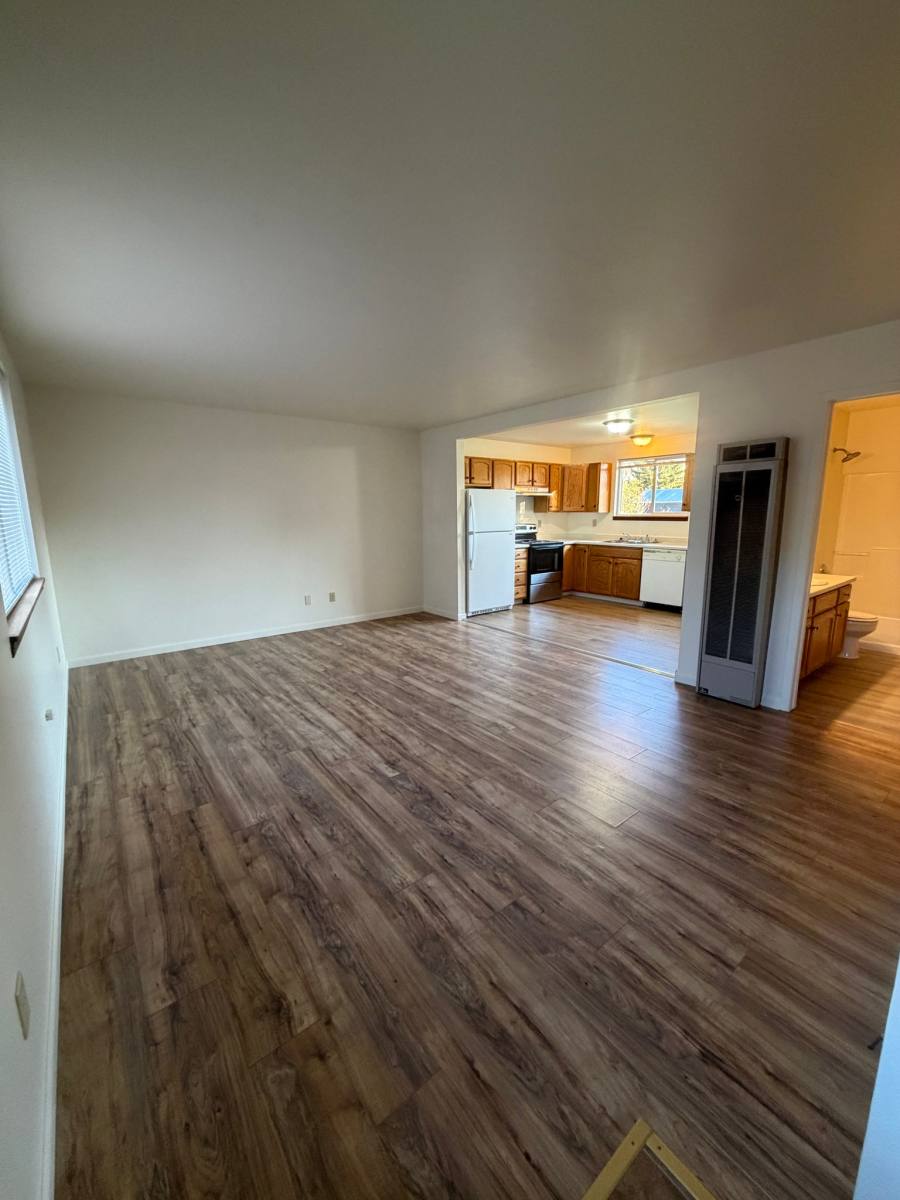 48 Jeffrey Dr, Sandpoint, ID 83864 - House for Rent - Image 2