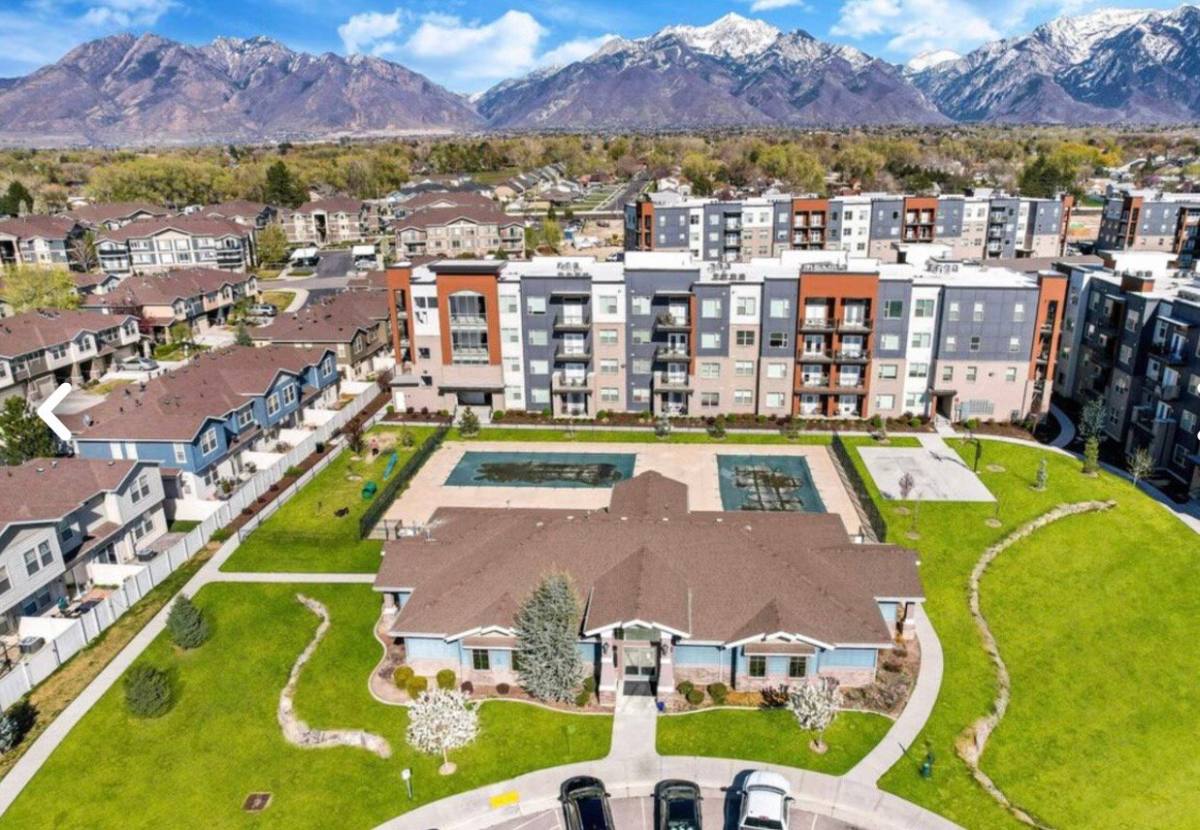 117 E Calbourne Lane #I5, Sandy, UT 84092 - Condo for Rent - Image 1
