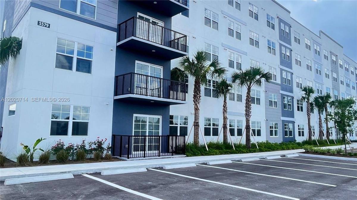 5579 Millenia Park Blvd #502, Orlando, FL 32839 - Condo for Rent - Image 1