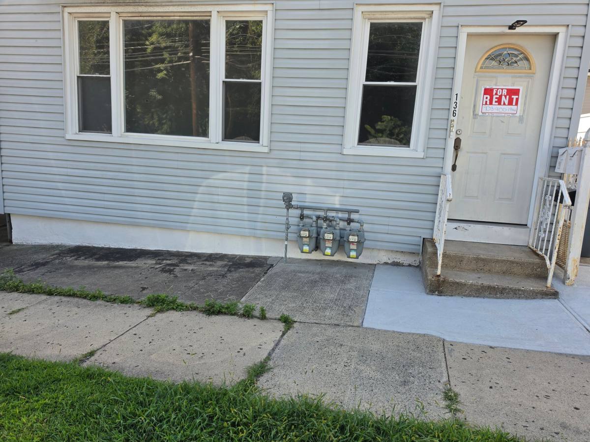 136 Long Ave, 1st Floor, Hillside, NJ 07205 - Apartment for Rent - Image 1