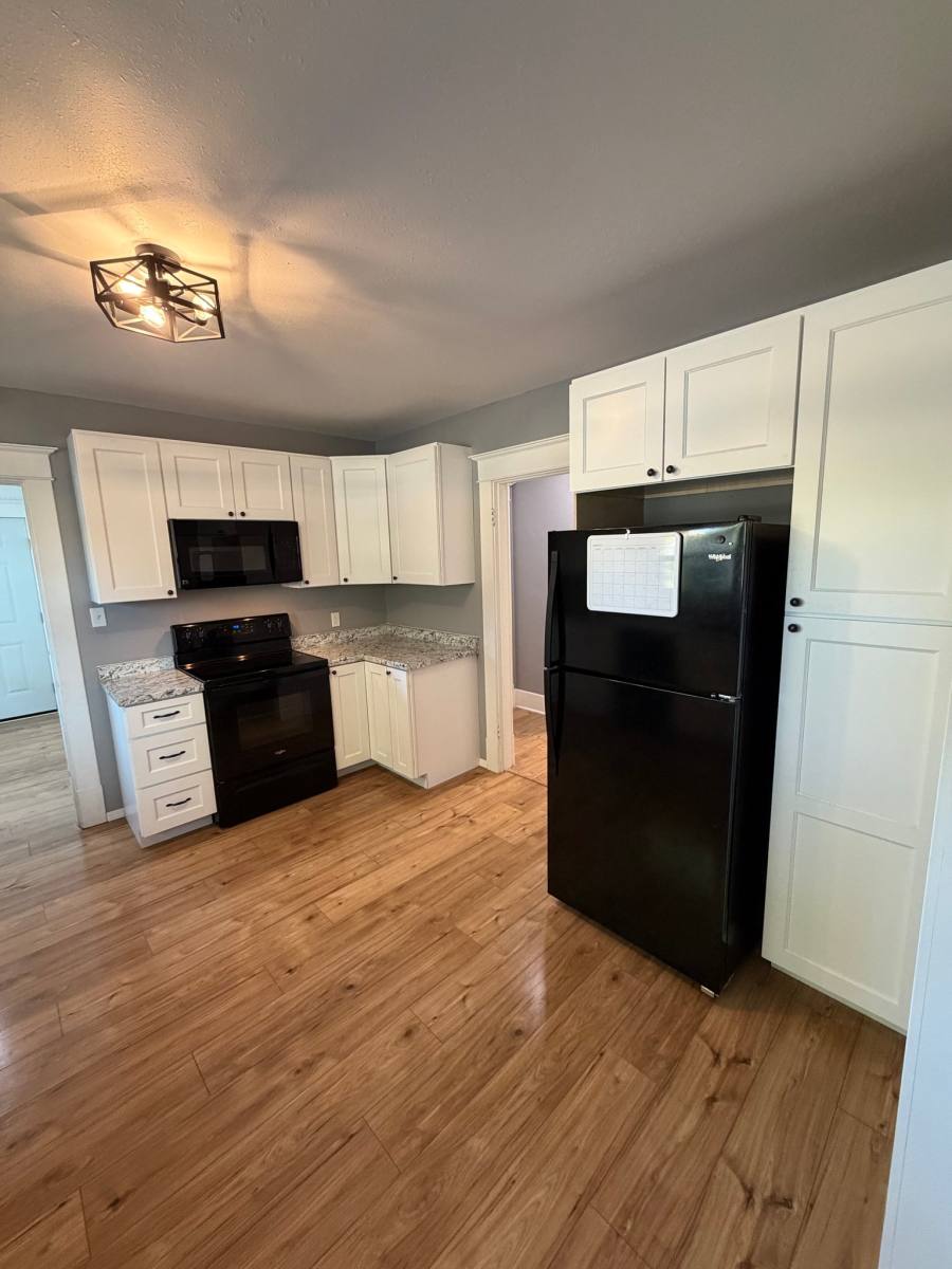 2450 3rd St in Baker City, OR | 3 Beds 1 Bath 1,144 sqft House for Rent ...