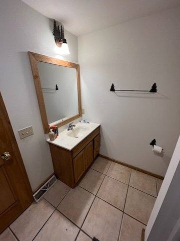 466 B Overlook Court, Warrens, WI 54666 - Townhouse for Rent - Image 6