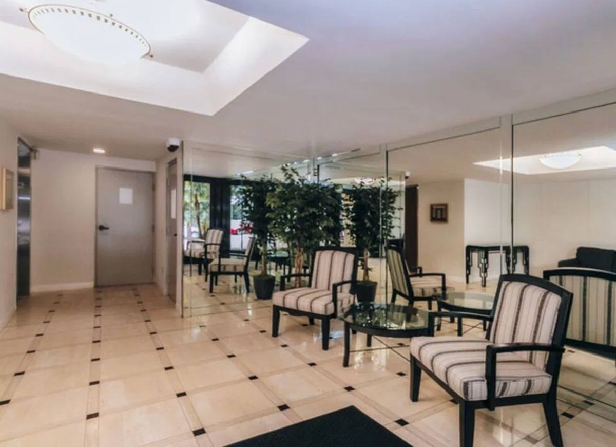 1262 S Barrington Ave #311, Los Angeles, CA 90025 - Apartment for Rent - Image 2
