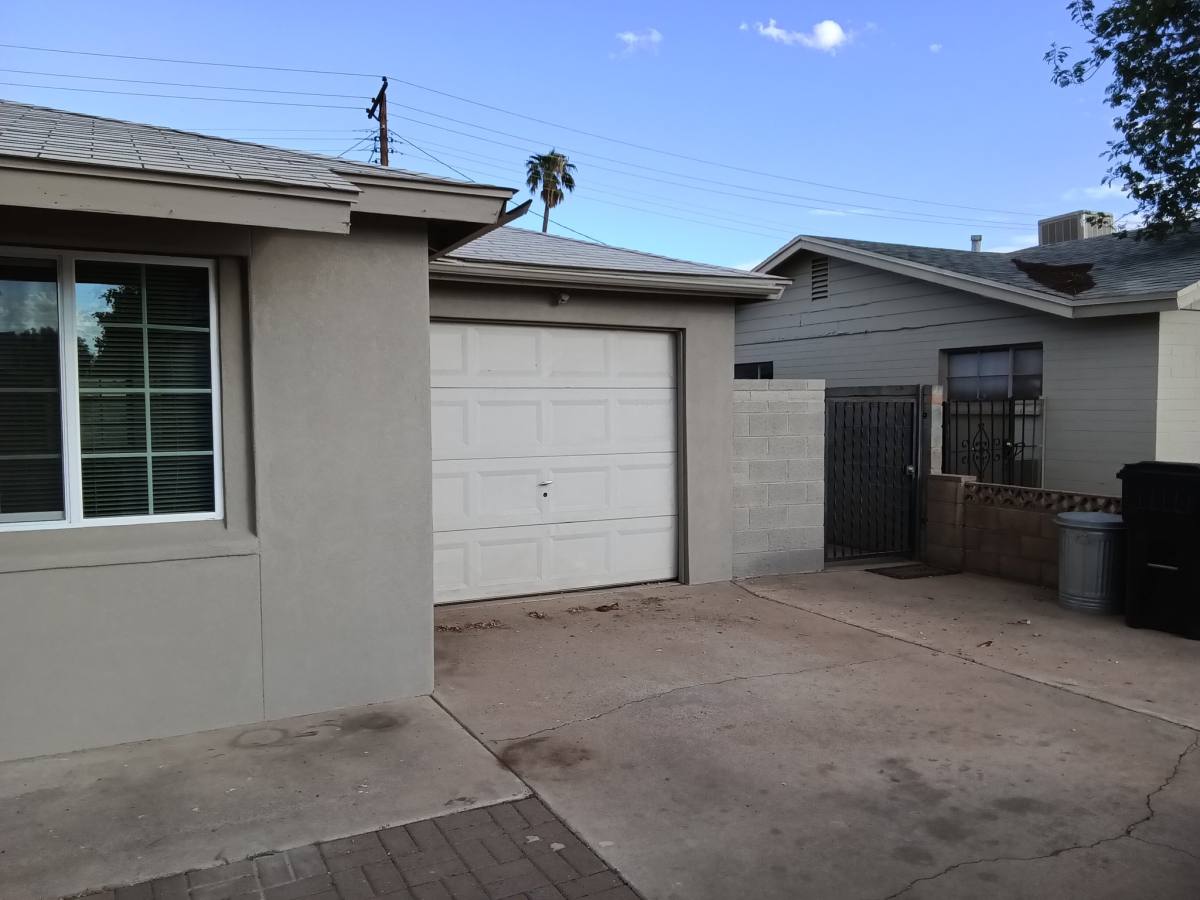 5531 N 39th Ave, Phoenix, AZ 85019 - House for Rent - Image 2