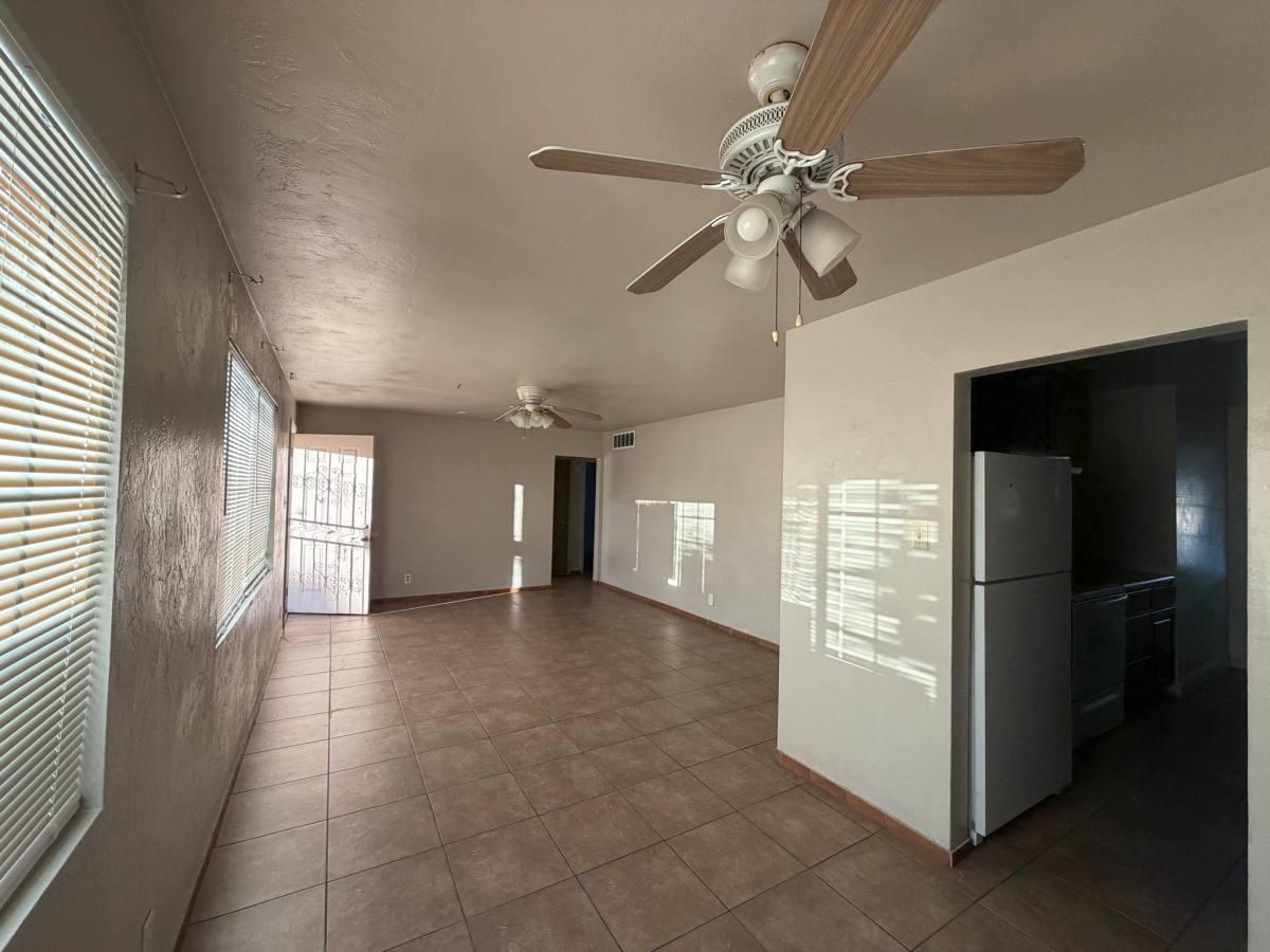 5531 N 39th Ave, Phoenix, AZ 85019 - House for Rent - Image 8