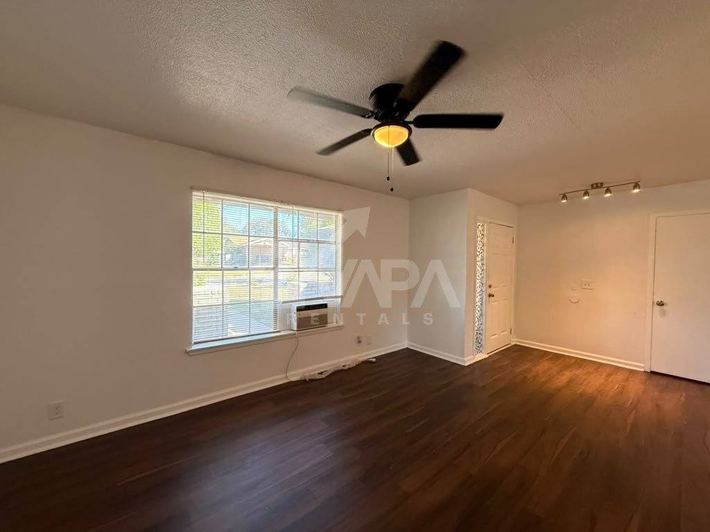 9418 Shields Dr, San Antonio, TX 78245 - House for Rent - Image 7