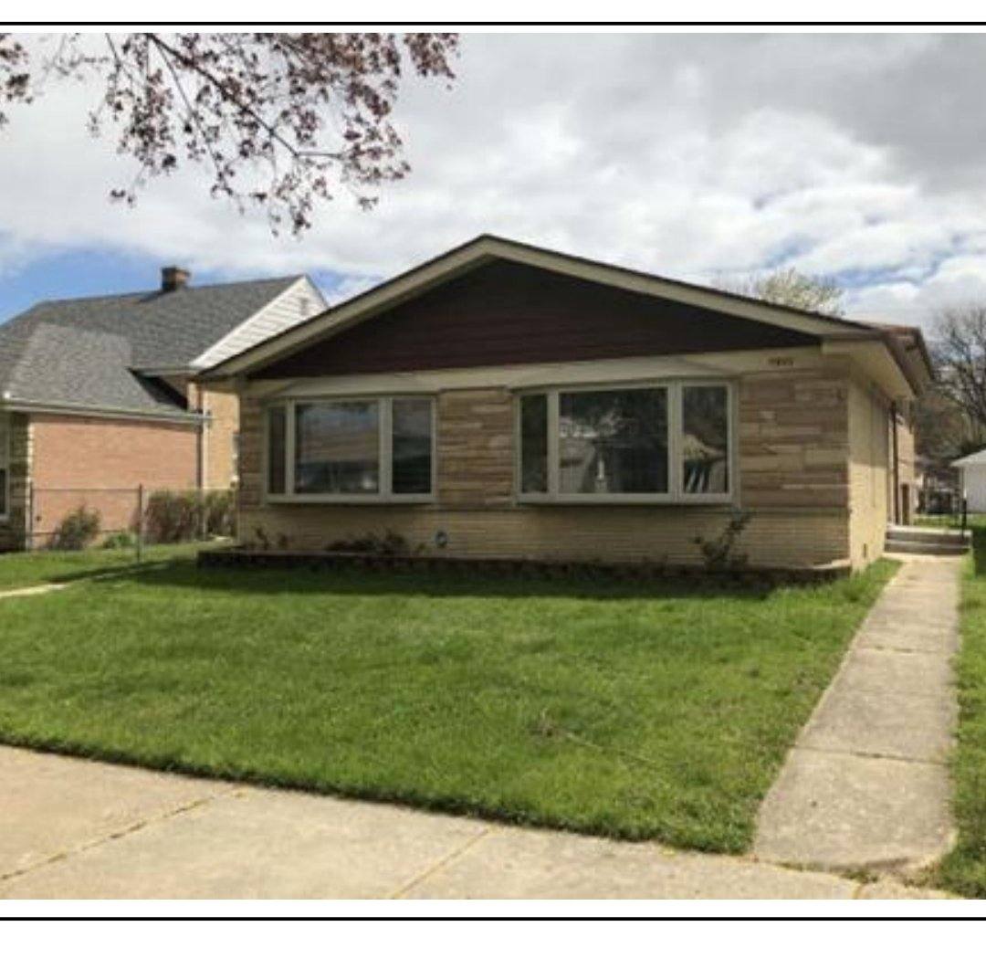 7931 N Kenneth, Skokie, IL 60076 - House for Rent