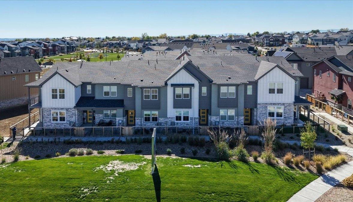 2919 E 103rd Dr, Denver, CO 80229 - Townhouse for Rent - Image 2