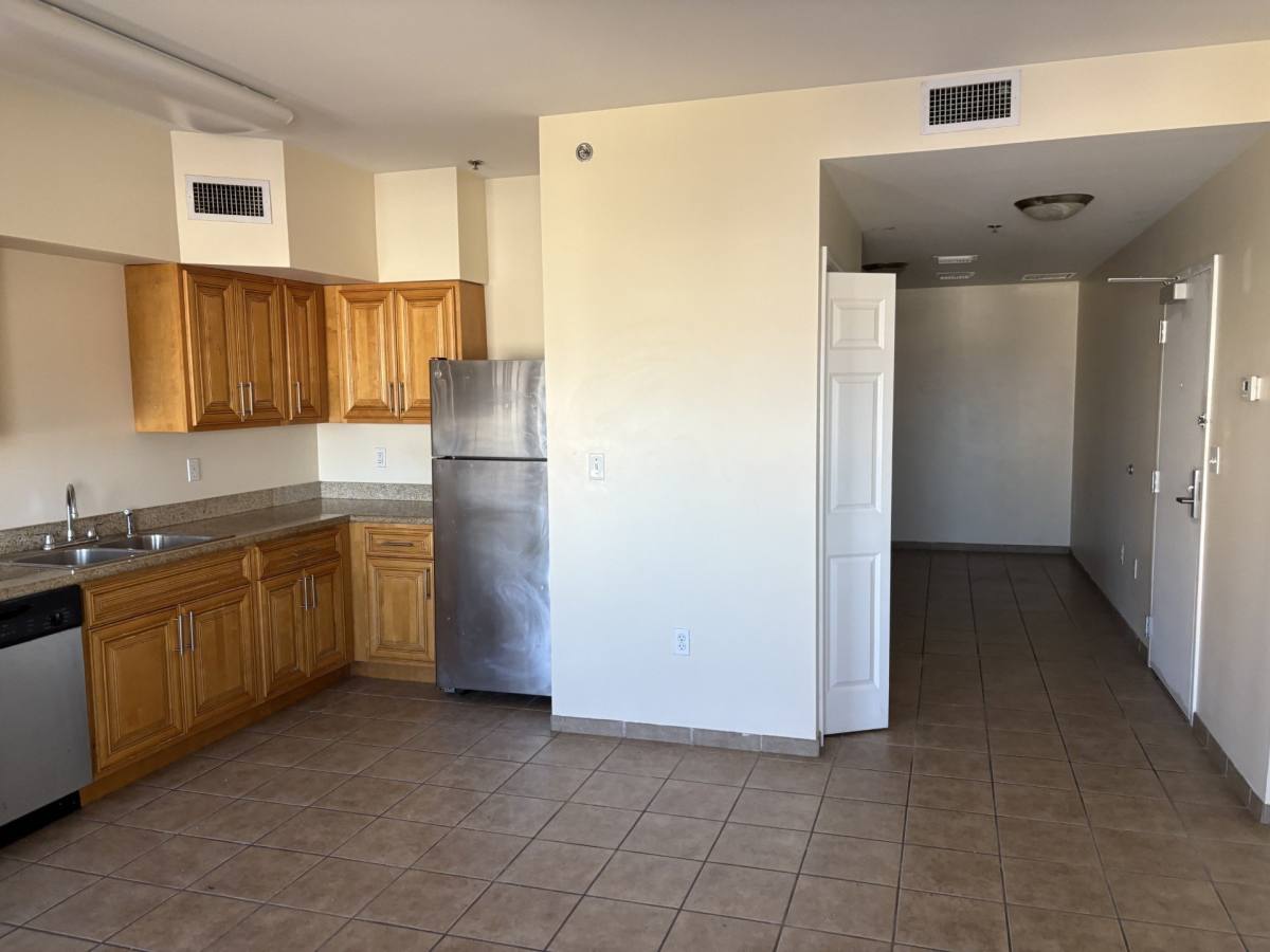 Apartment for rent at 200 Carondelet St, New Orleans, LA 70130