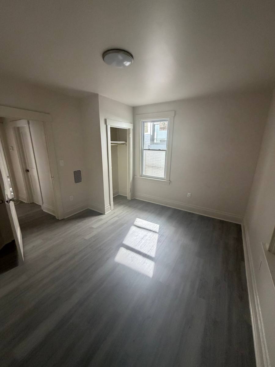 1527 Alton St, 2nd Floor, Pittsburgh, PA 15216 - Apartment for Rent - Image 7
