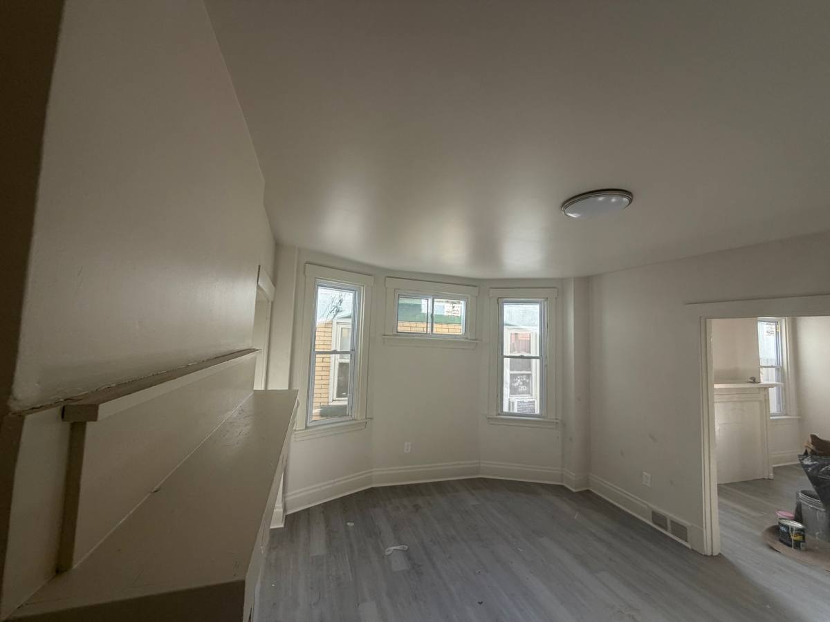 1527 Alton St, 2nd Floor, Pittsburgh, PA 15216 - Apartment for Rent - Image 3