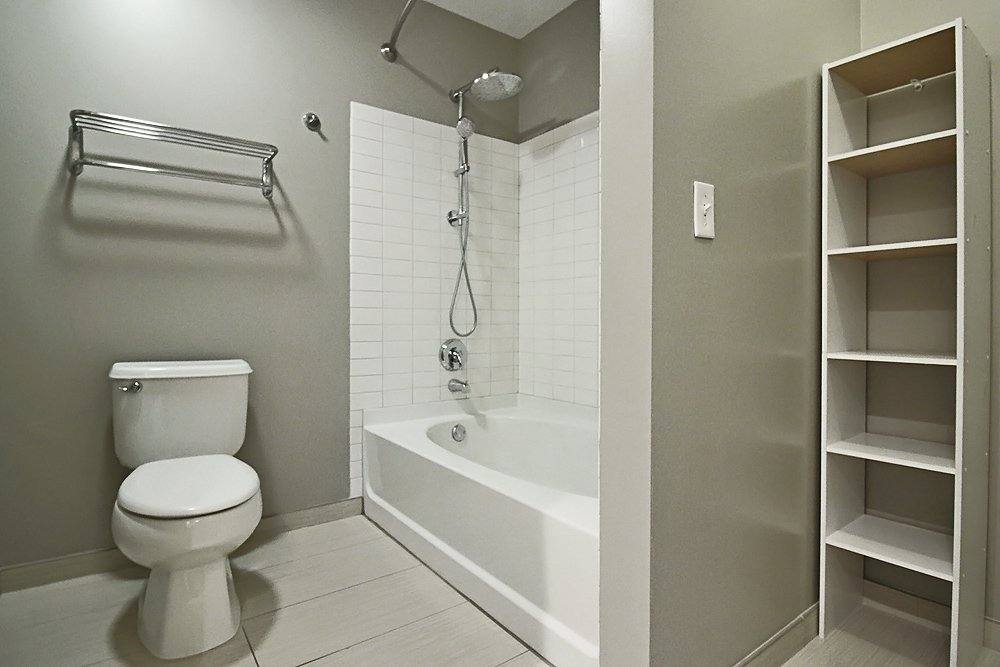 150 N La Salle St #1603, Chicago, IL 60601 - Apartment for Rent - Image 9