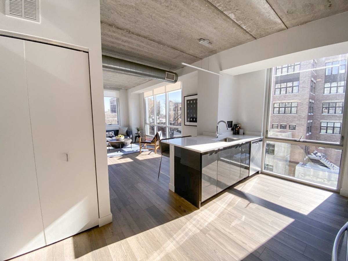 Apartment for rent at 3924 N Broadway St #609, Chicago, IL 60613