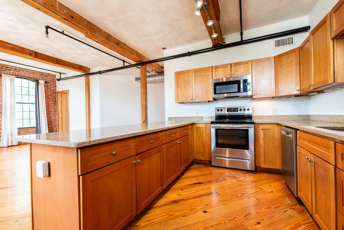 407 Pine St #305, Providence, RI 02903 - Apartment for Rent - Image 9