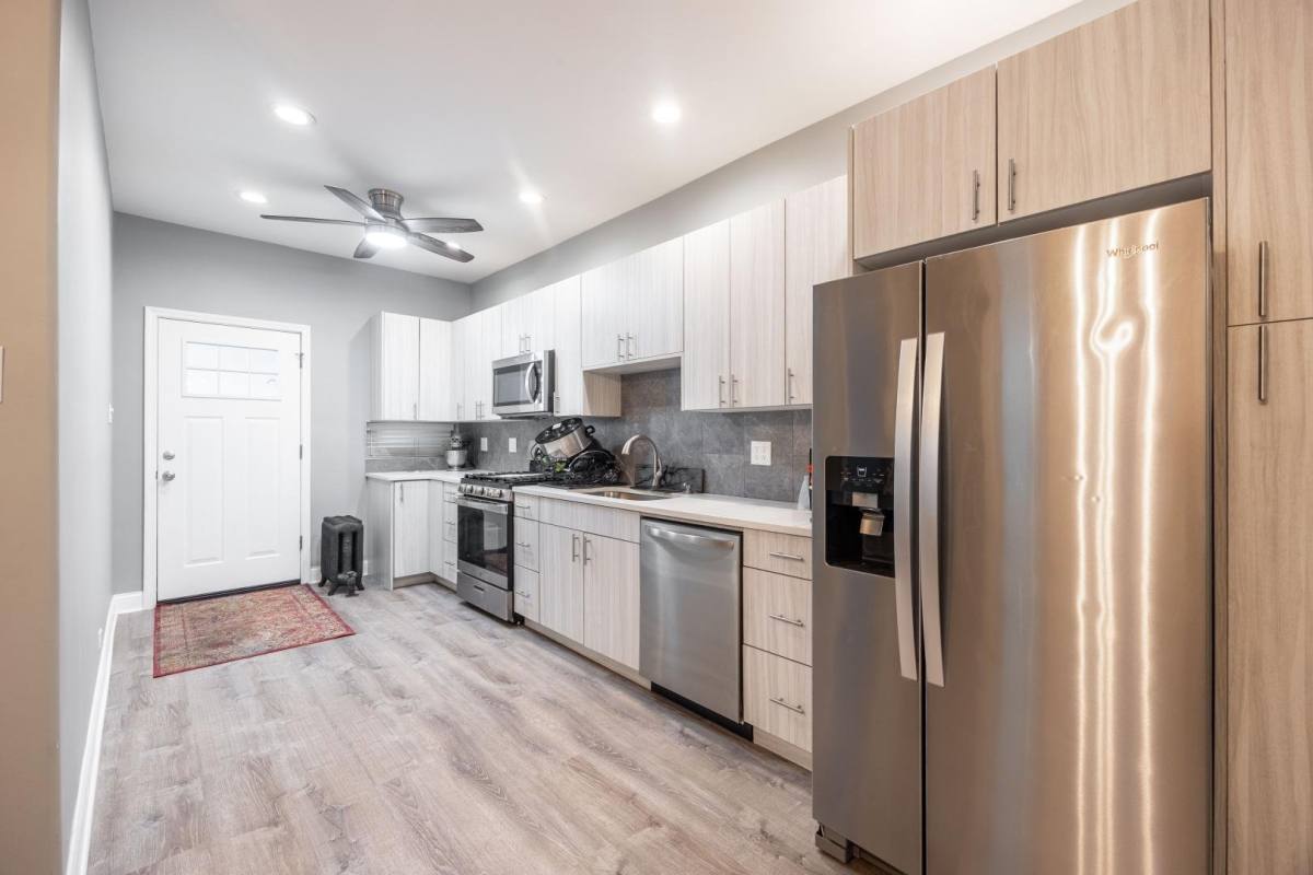 Apartment for rent at 2539 W Logan Blvd #1, Chicago, IL 60647