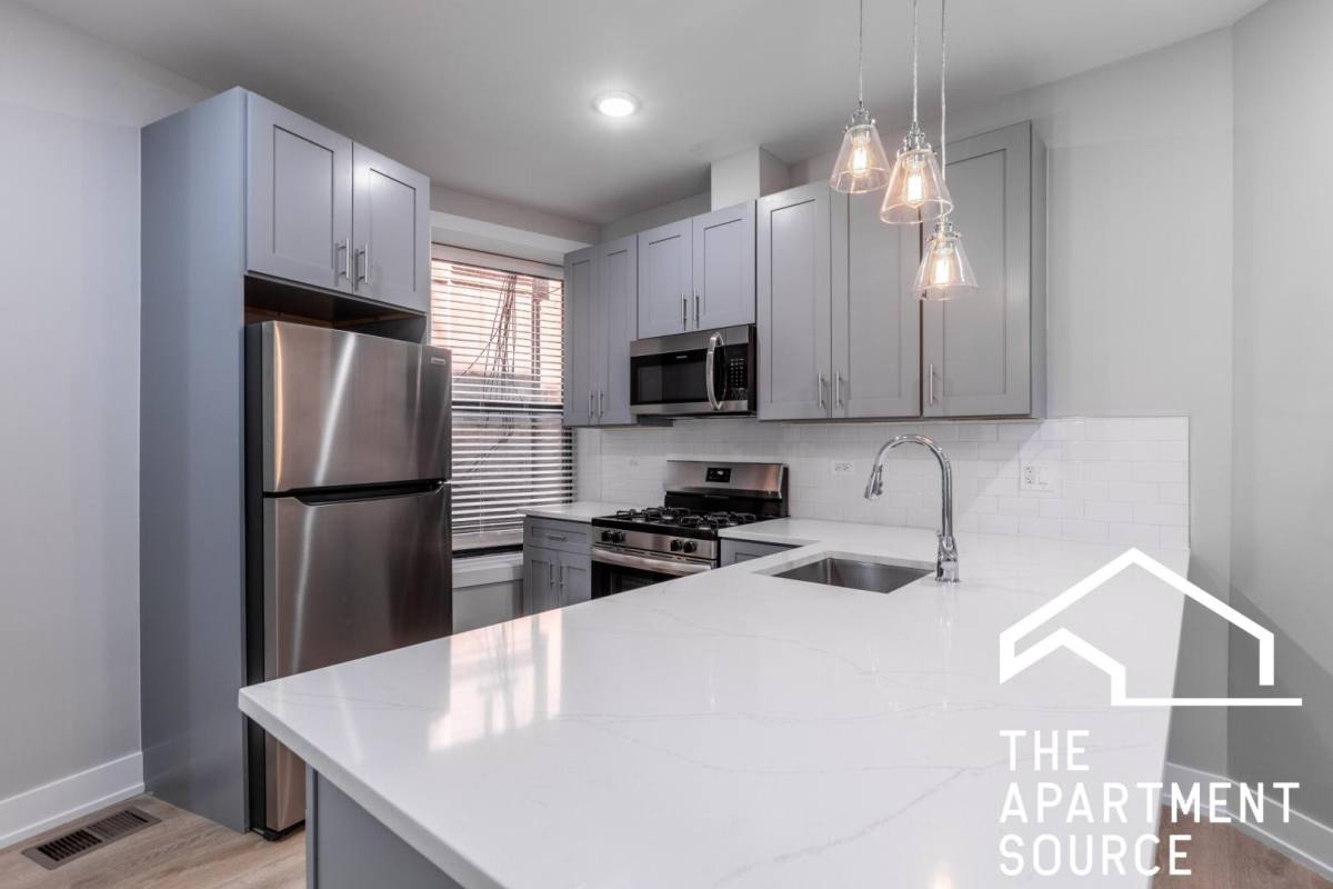 438 W Belden Ave #10, Chicago, IL 60614 - Apartment for Rent - Image 2