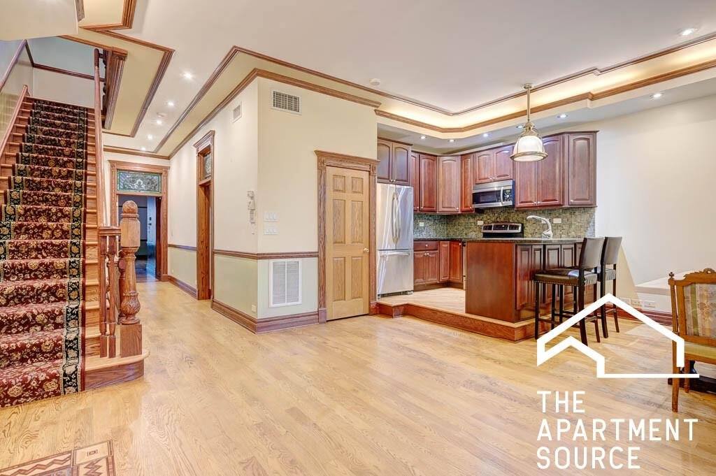Apartment for rent at 33 E Division St #3, Chicago, IL 60610