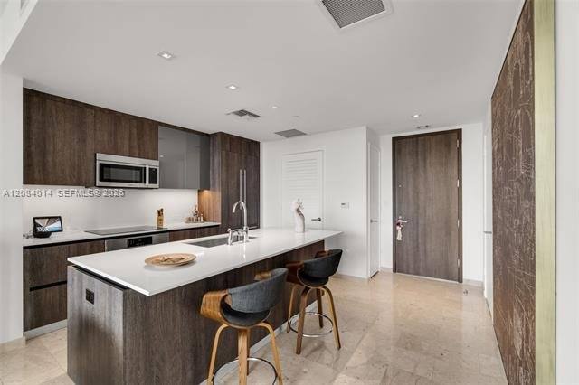 68 SE 6th St #2406, Miami, FL 33131 - Apartment for Rent - Image 7