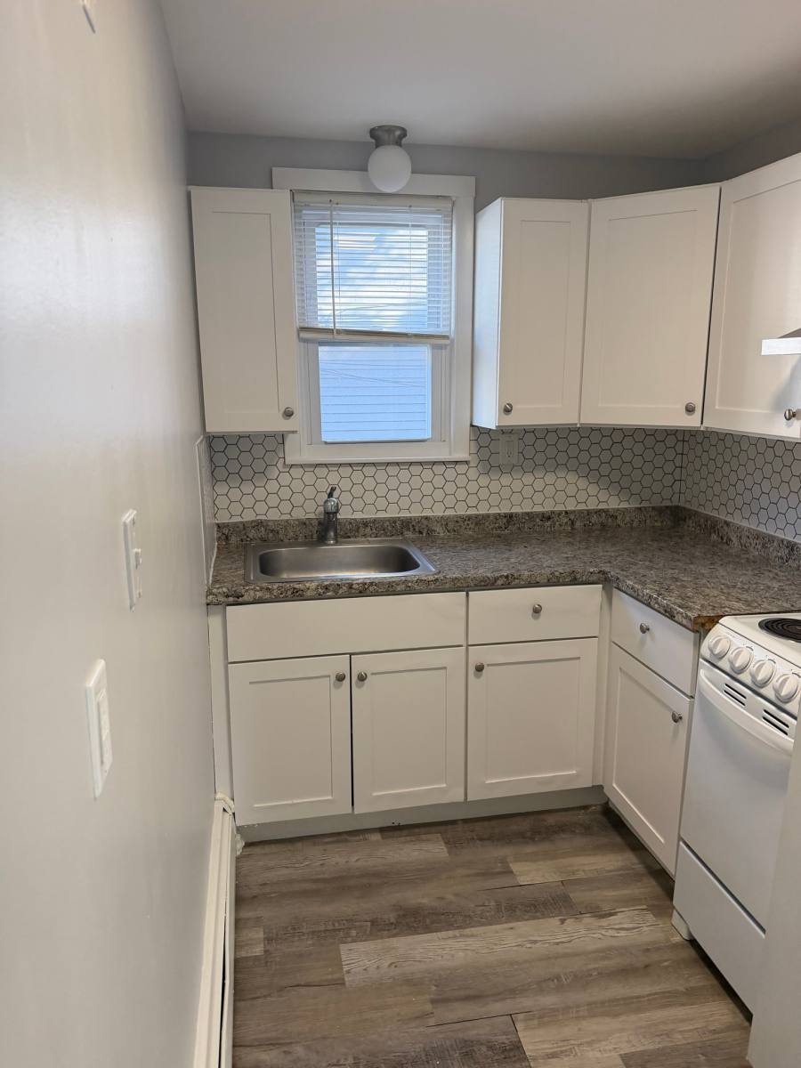 27 Bowdoin St, Worcester, MA 01609 - Apartment for Rent - Image 2