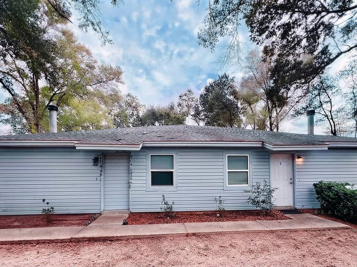 467 Stara Circle #B, Pensacola, FL 32505 - Apartment for Rent