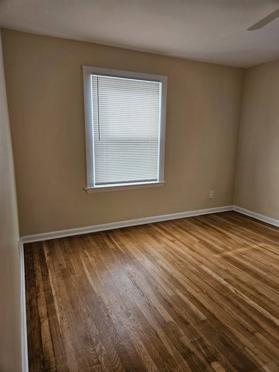 9315 Garfield Blvd, Downstairs Unit, Garfield Heights, OH 44125 - Apartment for Rent - Image 4