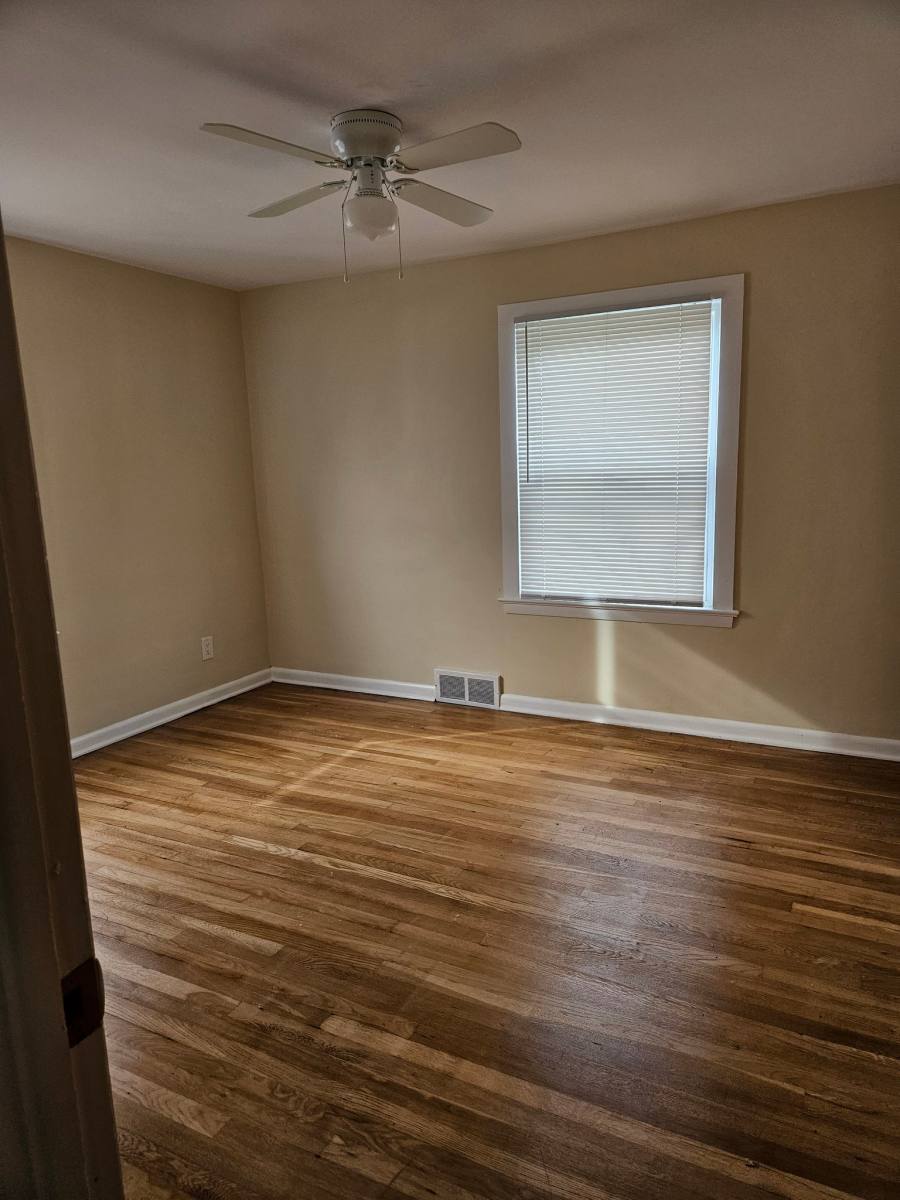 9315 Garfield Blvd, Downstairs Unit, Garfield Heights, OH 44125 - Apartment for Rent - Image 6