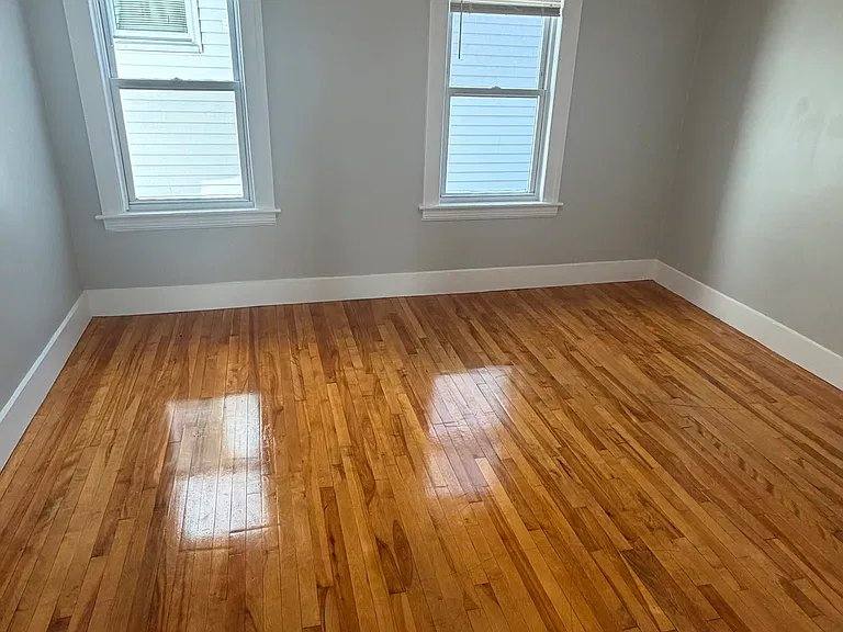 21 Sterling St #1, Worcester, MA 01610 - Apartment for Rent - Image 3