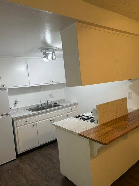 Apartment for rent at 855 Buena Vista St #11, Ventura, CA 93001