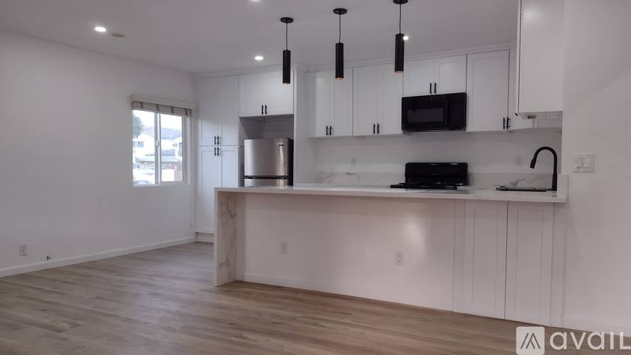 12600 Kornblum Ave, Hawthorne, CA 90250 - House for Rent - Image 4