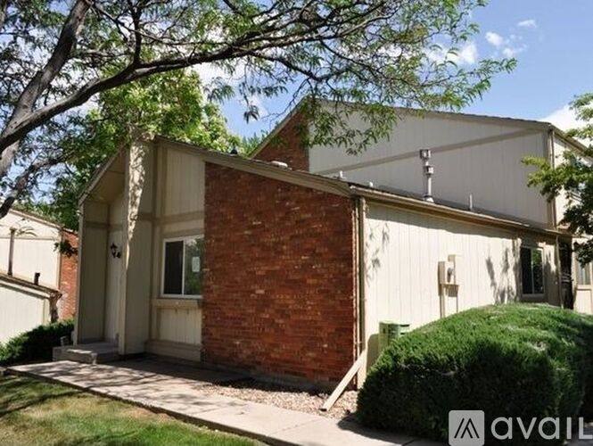Townhouse for rent at 7700 W Glasgow Place #5D, Littleton, CO 80128