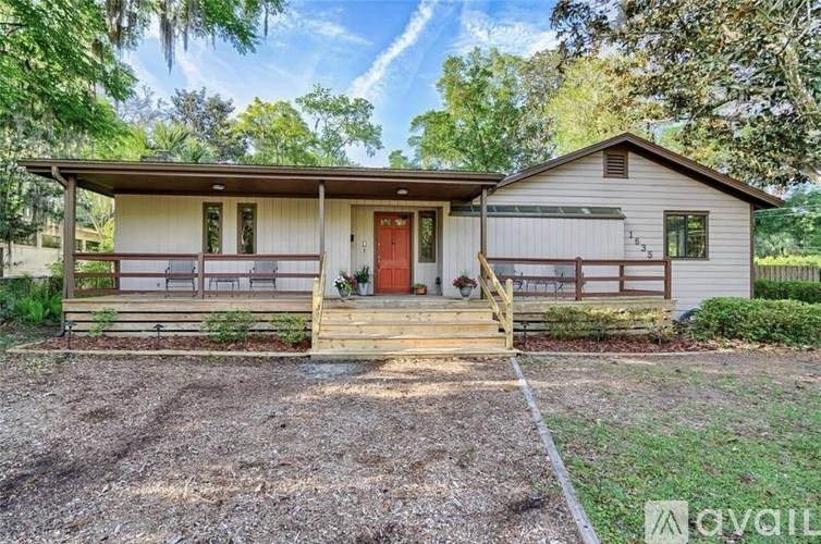 1635 NW 7th Place, Gainesville, FL 32603 - House for Rent