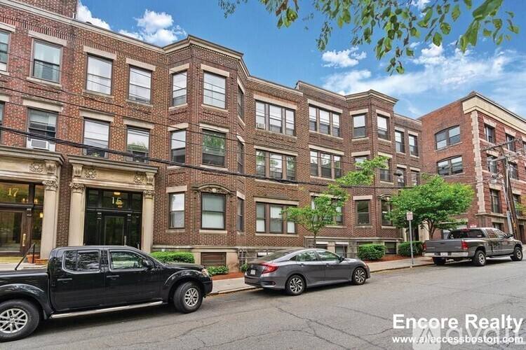 11 Stearns Rd #4, Brookline, MA 02446 - Apartment for Rent - Image 1