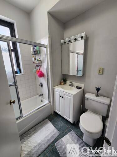 11 Stearns Rd #4, Brookline, MA 02446 - Apartment for Rent - Image 4