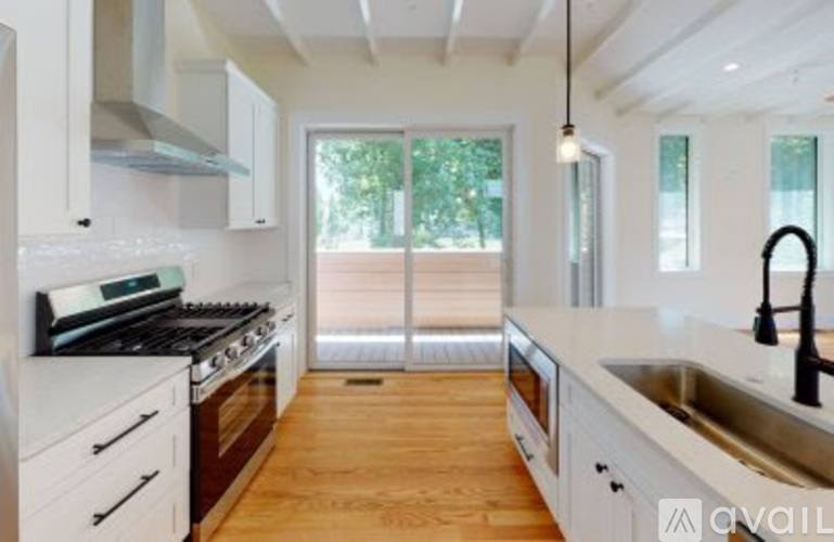 65 Cameron St #5, Brookline, MA 02445 - Apartment for Rent - Image 1