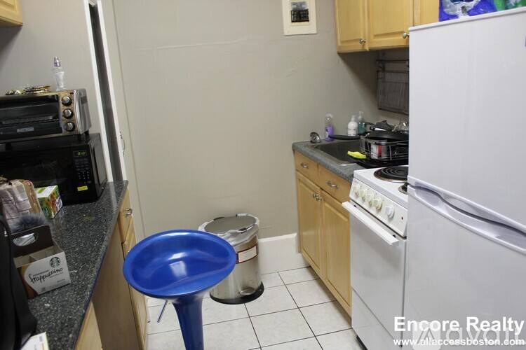 879 Beacon St #21, Boston, MA 02215 - Apartment for Rent - Image 5