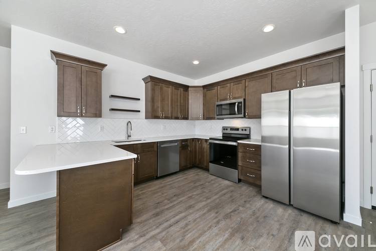 1332 N Meridian Rd, Meridian, ID 83642 - Townhouse for Rent - Image 4