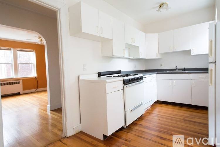 22 Fairbanks St #6, Brookline, MA 02446 - Apartment for Rent - Image 2