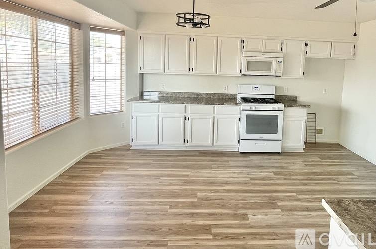 6398 E 42nd Lane, Yuma, AZ 85365 - House for Rent - Image 2